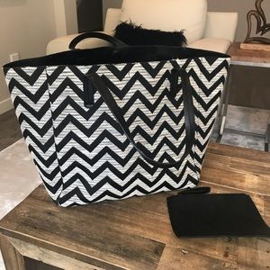 Reversible Chevron / Black Faux Leather Tote